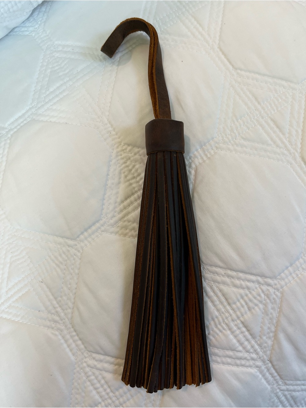 🐻 PLG Canyon Jumbo Tassel - Picture 2 of 4